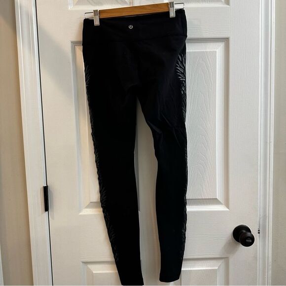 Rare Lululemon Full Length Leggings pineapple Pattern Black Active size 6 - Picture 8 of 12